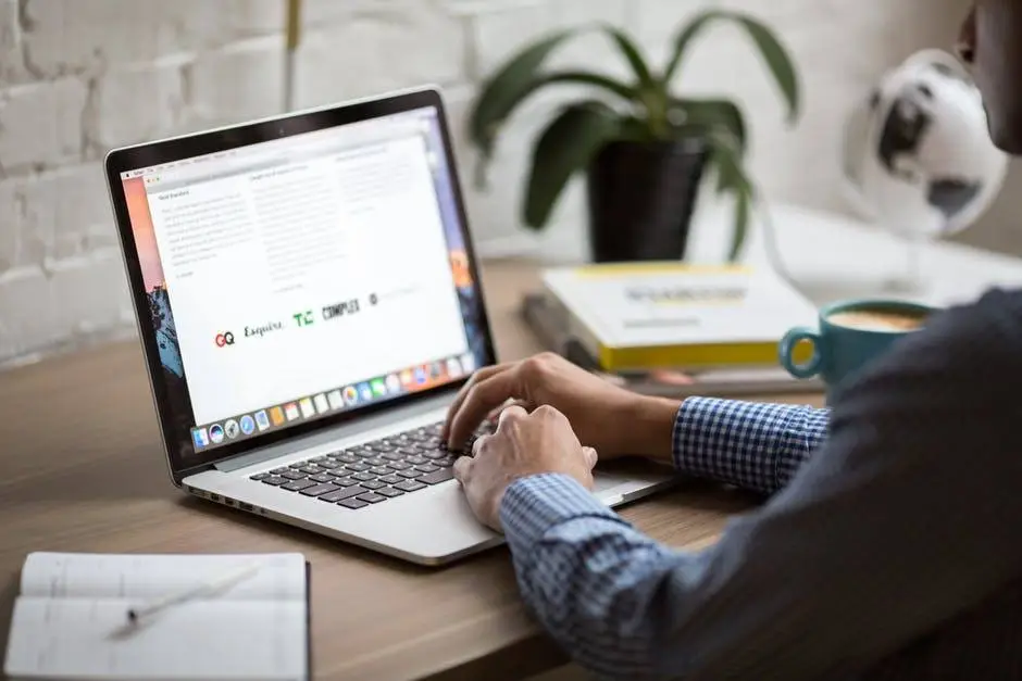 Tips for enhancing laptop battery life in a productive workspace.